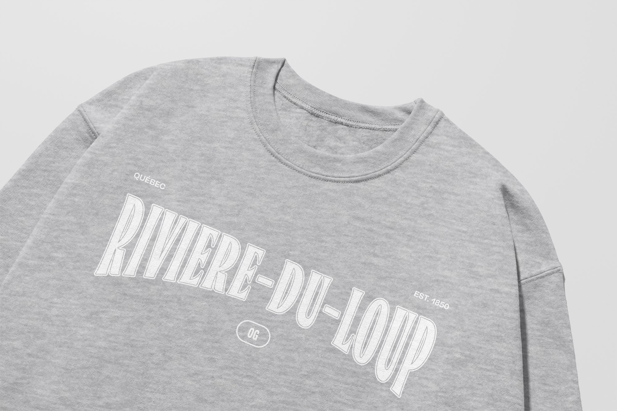 Mon Crew Fit - Adultes - Rivière-du-Loup - Impression en Blanc
