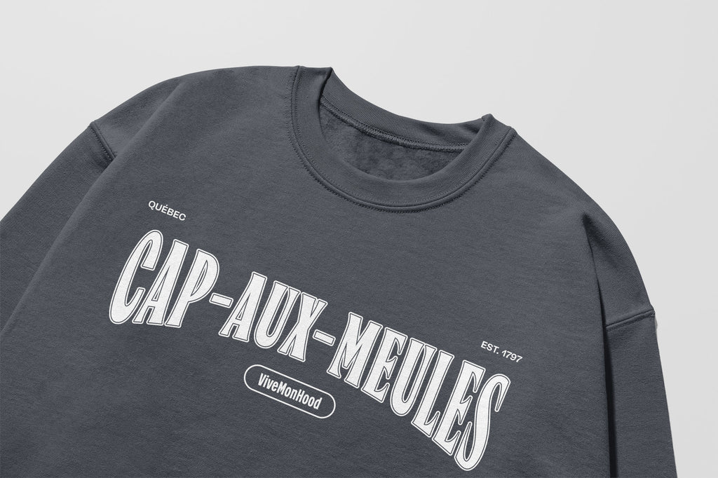 Mon Crew Fit - Enfants - Cap-aux-Meules - Impression en Blanc