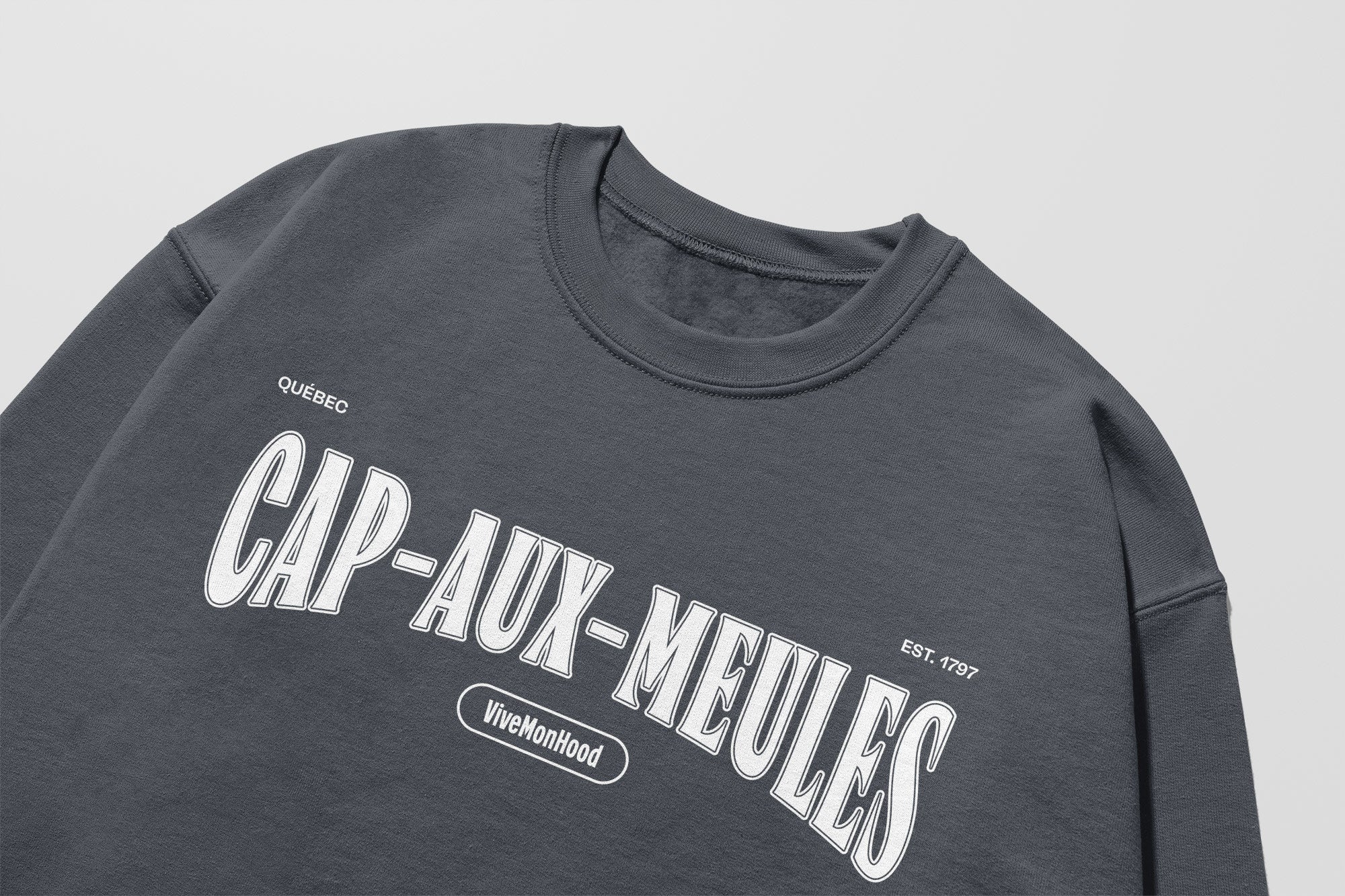 Mon Crew Fit - Enfants - Cap-aux-Meules - Impression en Blanc