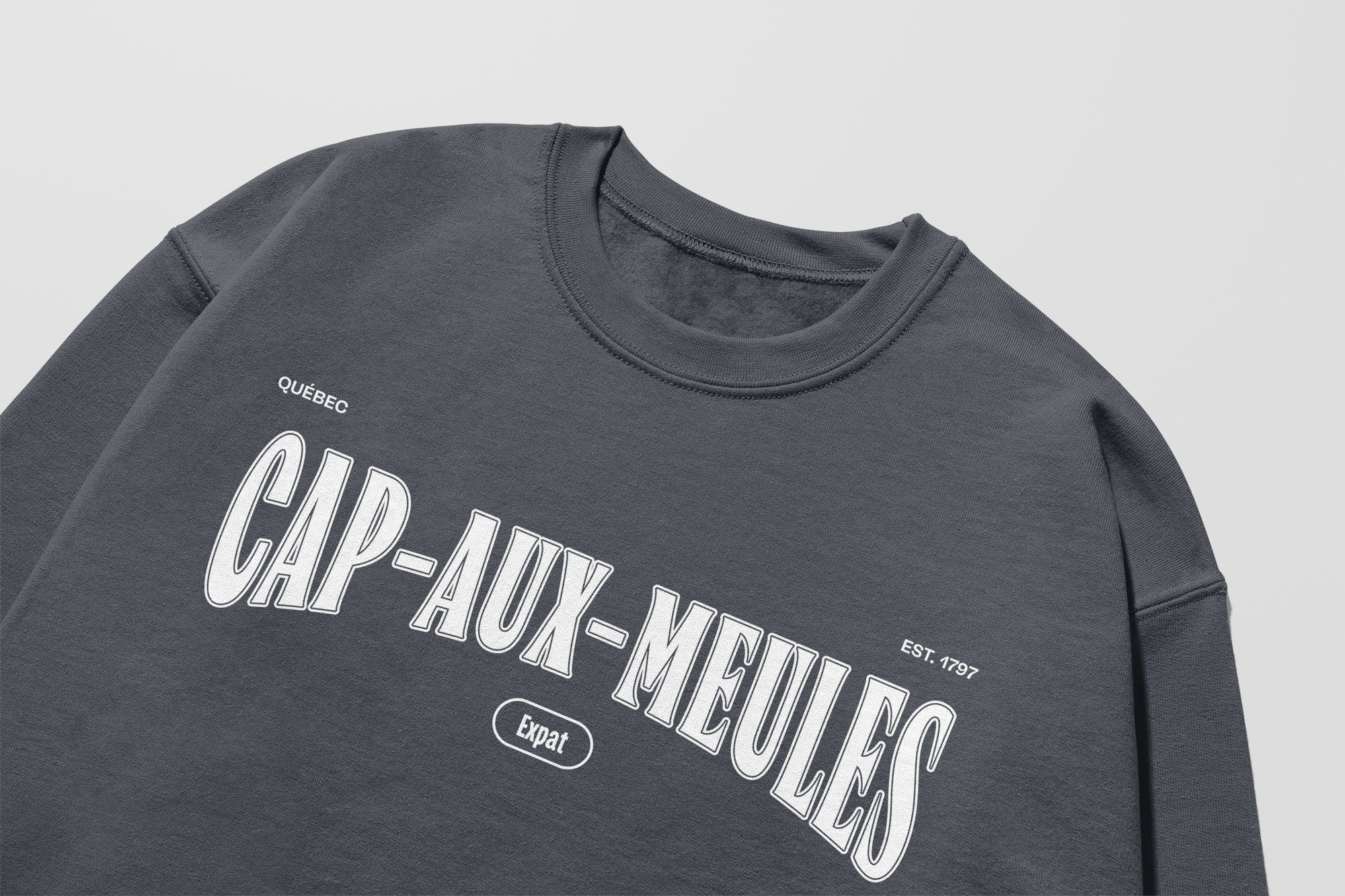 Mon Crew Fit - Enfants - Cap-aux-Meules - Impression en Blanc