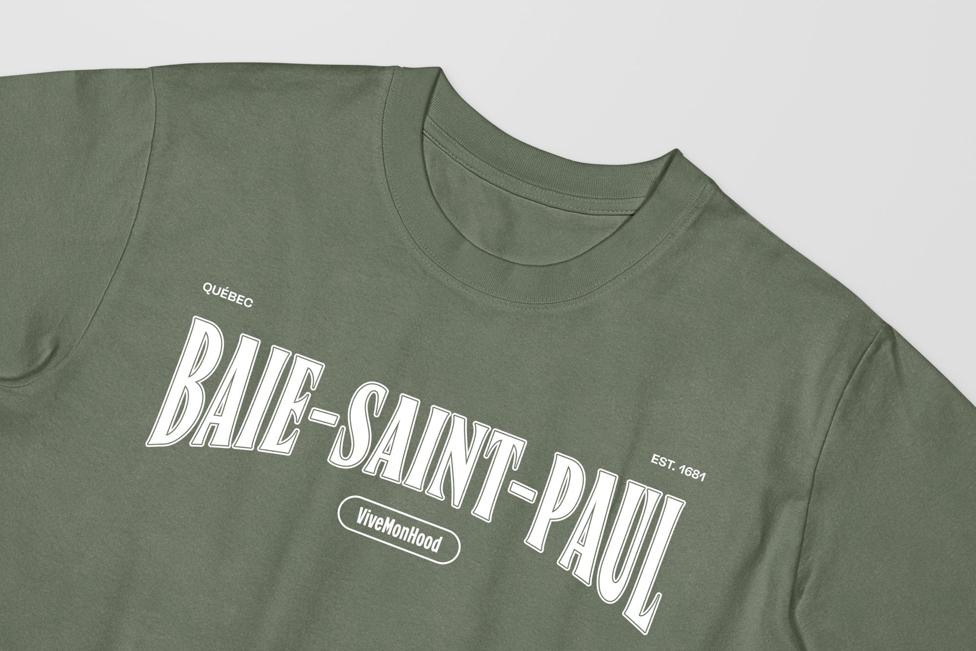 Mon T-Shirt Garçon - Adultes - Baie-Saint-Paul - Impression en Blanc