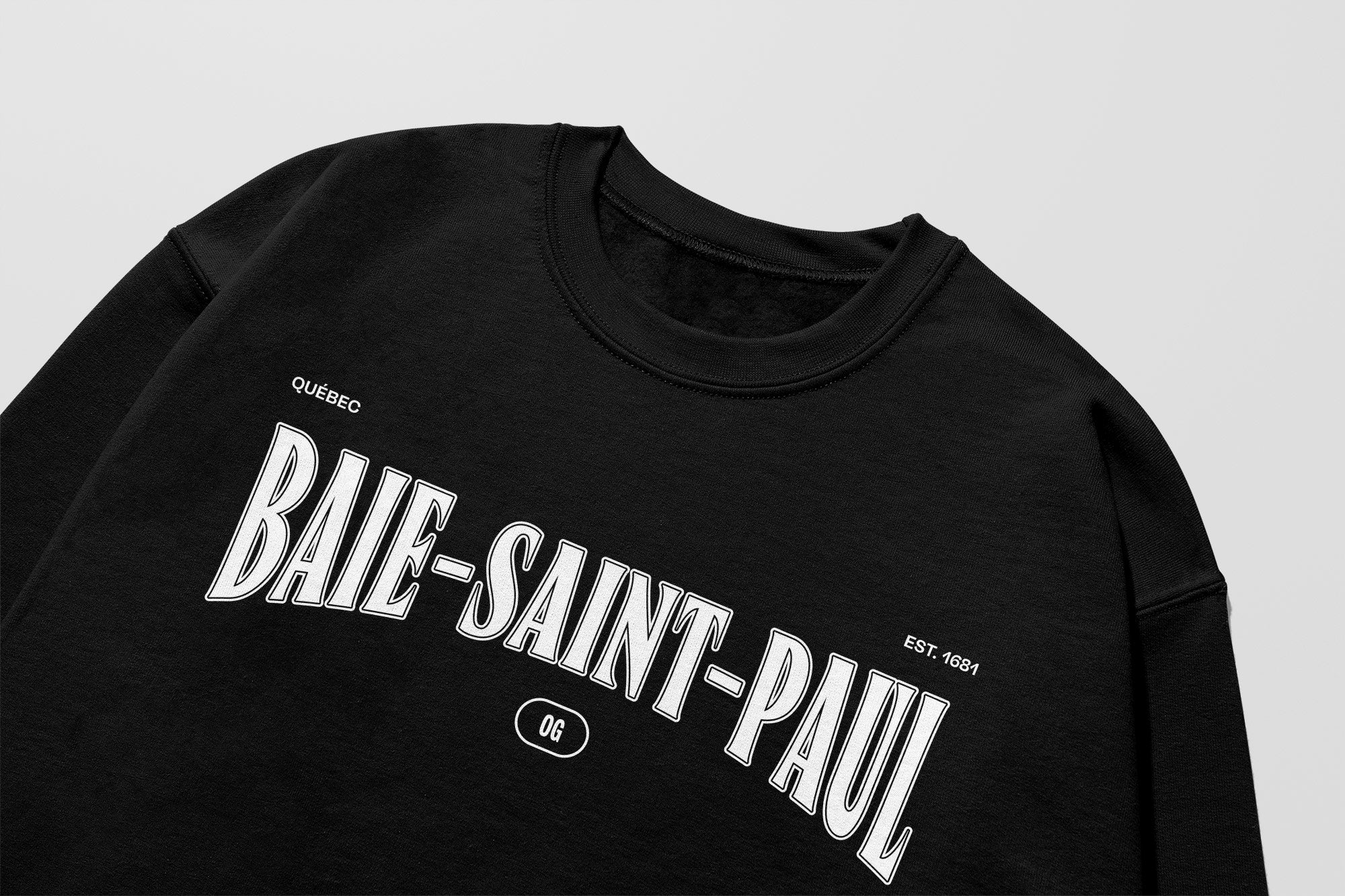 Mon Crew Fit - Adultes - Baie-Saint-Paul - Impression en Blanc